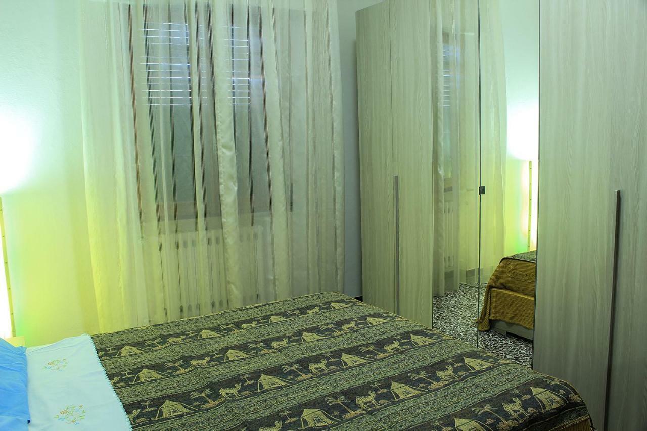 La Tinaia Apartment Castiglion Fiorentino Luaran gambar
